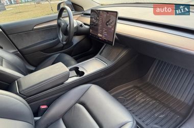 Седан Tesla Model 3 2023 в Киеве