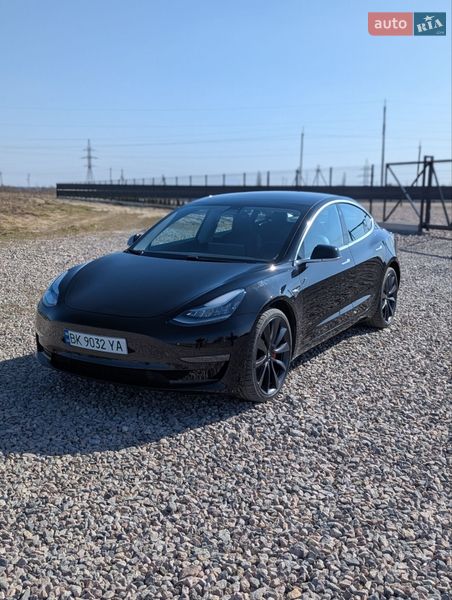 Седан Tesla Model 3 2020 в Березному фото 9 Седан Tesla Model 3 2020 в Березному