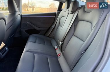 Седан Tesla Model 3 2024 в Киеве