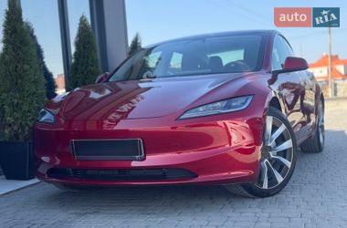 Седан Tesla Model 3 2024 в Ивано-Франковске