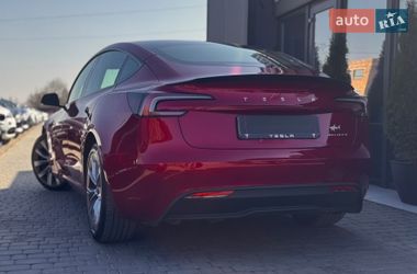 Седан Tesla Model 3 2024 в Ивано-Франковске