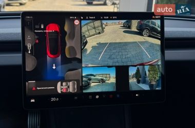 Седан Tesla Model 3 2024 в Ивано-Франковске