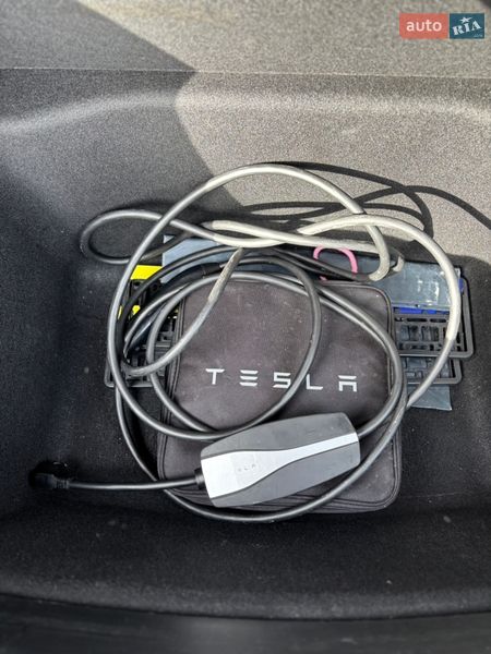 Седан Tesla Model 3 2020 в Жовкве фото 26 Седан Tesla Model 3 2020 в Жовкве
