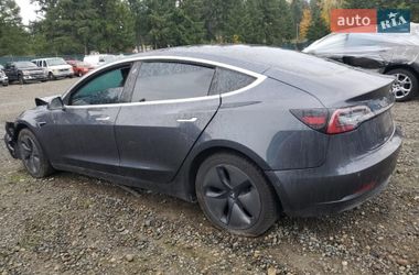 Седан Tesla Model 3 2019 в Дрогобыче