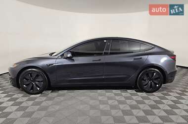 Седан Tesla Model 3 2025 в Львове