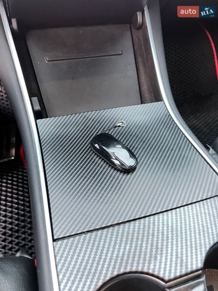 Седан Tesla Model 3 2019 в Дніпрі
