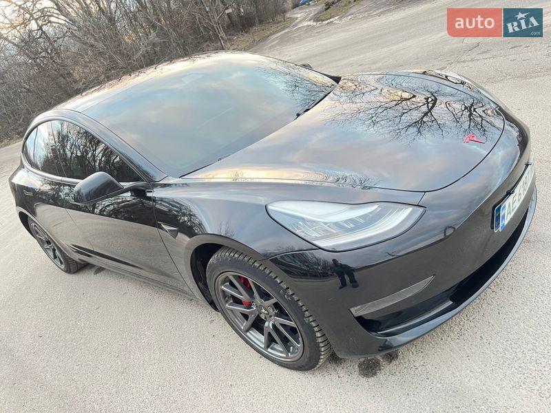 Седан Tesla Model 3 2019 в Дніпрі