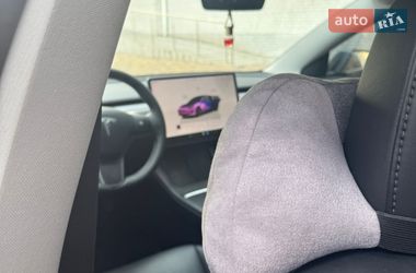 Седан Tesla Model 3 2022 в Киеве