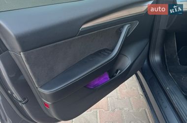 Седан Tesla Model 3 2022 в Киеве