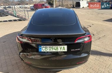 Седан Tesla Model 3 2023 в Киеве
