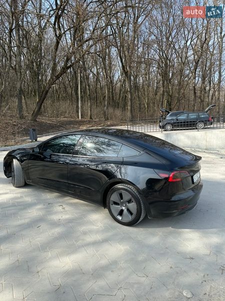 Седан Tesla Model 3 2022 в Тернополі