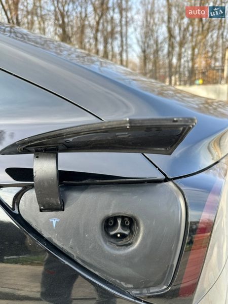 Седан Tesla Model 3 2022 в Тернополі