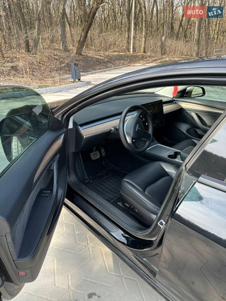 Седан Tesla Model 3 2022 в Тернополі
