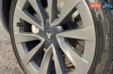 Седан Tesla Model 3 2022 в Запорожье
