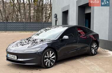 Седан Tesla Model 3 2024 в Киеве