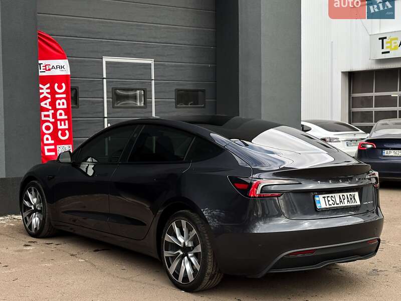 Седан Tesla Model 3 2024 в Киеве