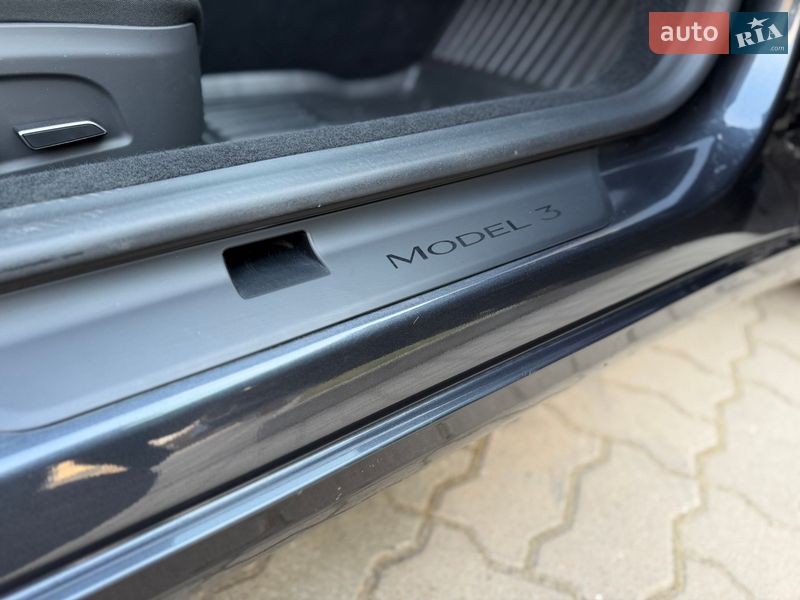 Седан Tesla Model 3 2024 в Стрию фото 38 Седан Tesla Model 3 2024 в Стрию