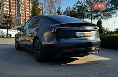 Седан Tesla Model 3 2024 в Львове
