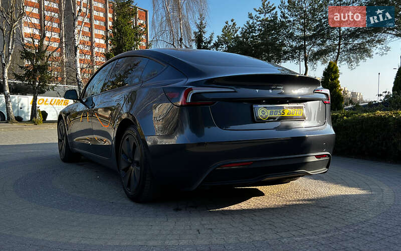 Седан Tesla Model 3 2024 в Львові