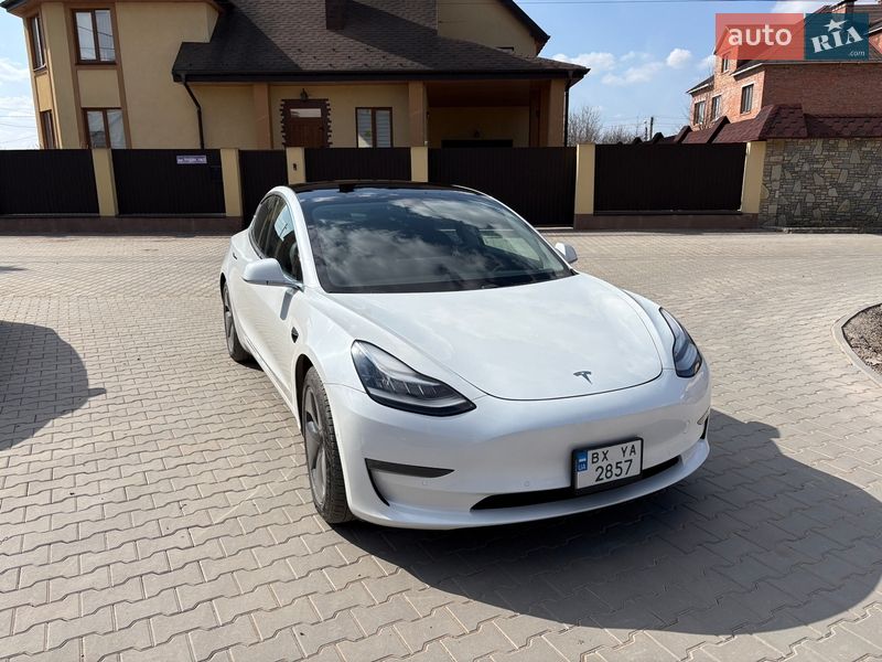 Седан Tesla Model 3 2020 в Хмельницькому фото 2 Седан Tesla Model 3 2020 в Хмельницькому
