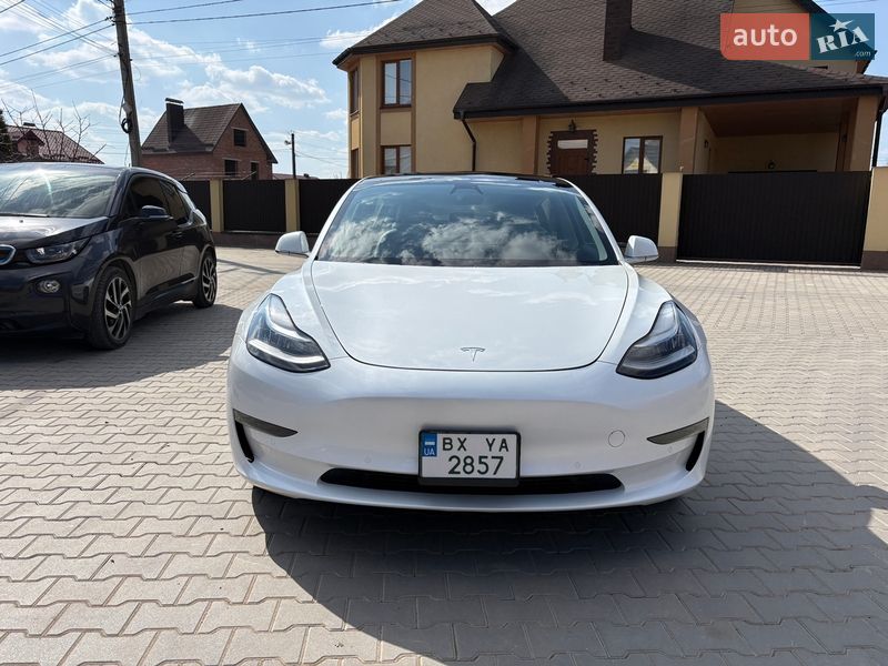 Седан Tesla Model 3 2020 в Хмельницькому фото 10 Седан Tesla Model 3 2020 в Хмельницькому
