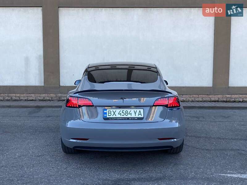 Седан Tesla Model 3 2019 в Киеве фото 3 Седан Tesla Model 3 2019 в Киеве