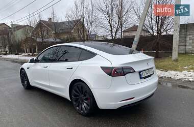Седан Tesla Model 3 2022 в Киеве