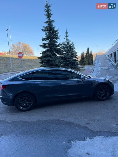 Седан Tesla Model 3 2019 в Киеве фото 13 Седан Tesla Model 3 2019 в Киеве