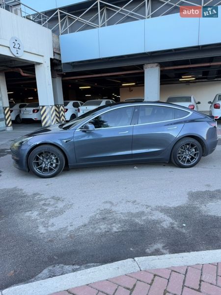 Седан Tesla Model 3 2019 в Киеве фото 45 Седан Tesla Model 3 2019 в Киеве