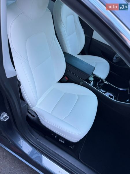 Седан Tesla Model 3 2019 в Киеве фото 62 Седан Tesla Model 3 2019 в Киеве