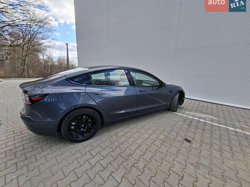 Седан Tesla Model 3 2021 в Львове фото 7 Седан Tesla Model 3 2021 в Львове