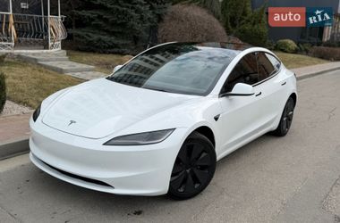 Седан Tesla Model 3 2025 в Дніпрі