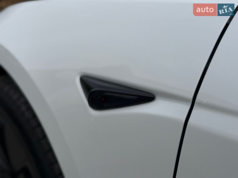 Седан Tesla Model 3 2025 в Дніпрі
