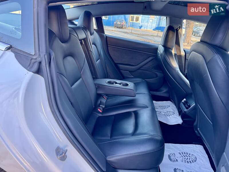 Седан Tesla Model 3 2019 в Києві фото 20 Седан Tesla Model 3 2019 в Києві