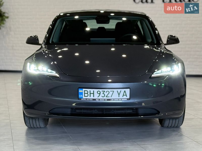 Седан Tesla Model 3 2025 в Одессе