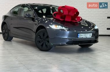 Седан Tesla Model 3 2025 в Одессе