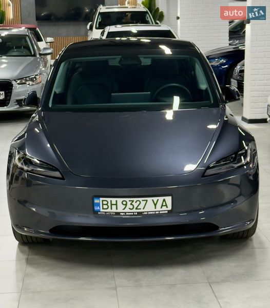 Седан Tesla Model 3 2025 в Одессе