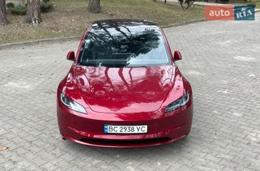 Седан Tesla Model 3 2024 в Новояворівську