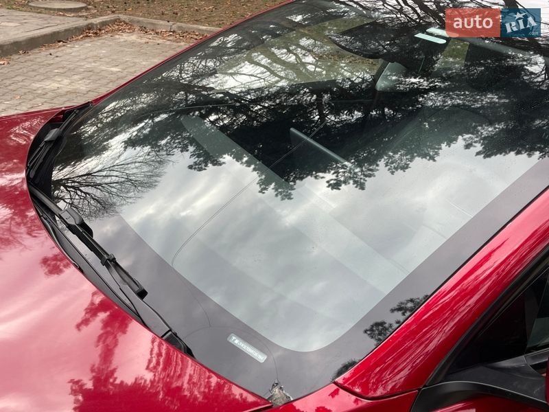 Седан Tesla Model 3 2024 в Новояворовске