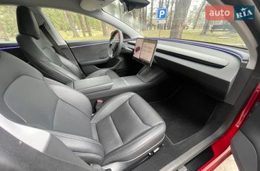 Седан Tesla Model 3 2024 в Новояворовске