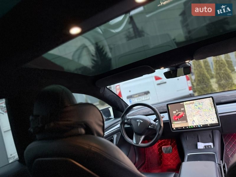 Седан Tesla Model 3 2022 в Львове