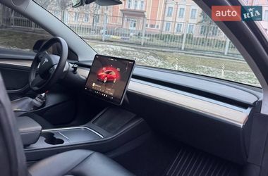 Седан Tesla Model 3 2022 в Днепре