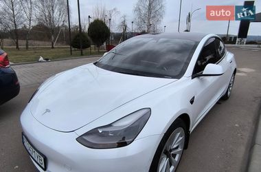 Седан Tesla Model 3 2023 в Калуше