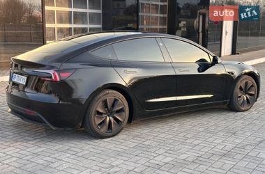 Седан Tesla Model 3 2024 в Запоріжжі