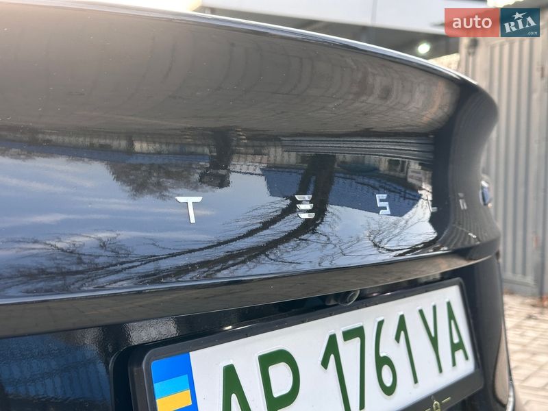 Седан Tesla Model 3 2024 в Запорожье