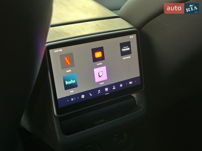 Седан Tesla Model 3 2024 в Запорожье