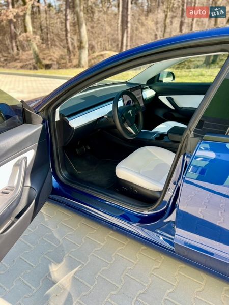 Седан Tesla Model 3 2021 в Львове фото 11 Седан Tesla Model 3 2021 в Львове