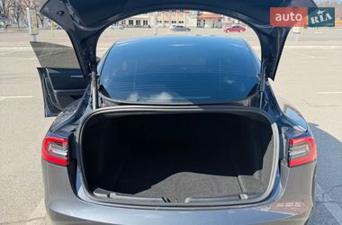 Седан Tesla Model 3 2022 в Броварах