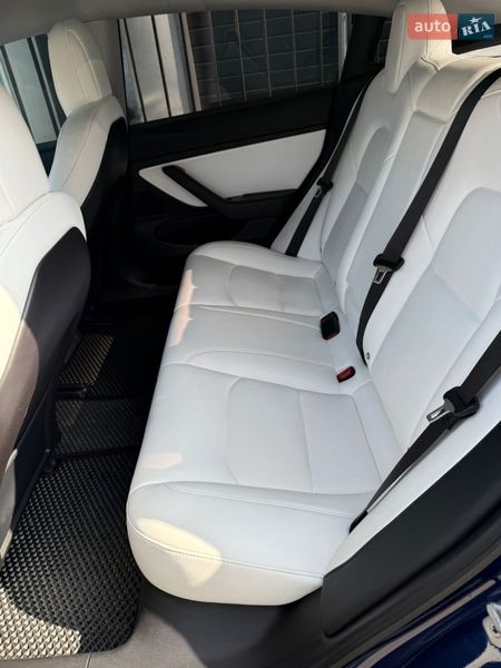 Седан Tesla Model 3 2018 в Киеве фото 12 Седан Tesla Model 3 2018 в Киеве