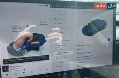Седан Tesla Model 3 2023 в Тернополе